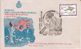 India  1986  125 Years Of Police  World's First Finger Print Bureau  Calcutta   Cover #  11877  D Inde Indien - Police - Gendarmerie