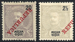 1590 MOZAMBIQUE: 2 Stamps With Overprint Varieties, VF Quality! - Mozambico