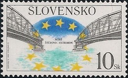 SLOVAKIA - REBUILDING OF THE DANUBE BRIDGE BETWEEN ŠTÚROVO/SLOVAKIA AND ESZTERGOM/HUNGARY 2001 - MNH - Neufs