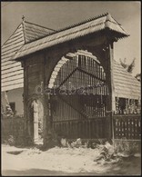 Balogh Rudolf (1879-1944): Sepsiszentgyörgyi Székely Múzeum Kapuja, Jelzés Nélküli Fotó, 30×24 Cm - Altri & Non Classificati