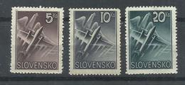 ESLOVAQUIA   YVERT AEREO  7/9    MNH  ** - Unused Stamps