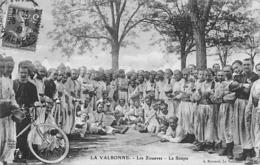 La Valbonne    01      Les Zouaves. La Soupe        (voir Scan) - Non Classés