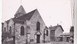 CPSM : Beynes  (78) Place De L'église  Salle Familiale De Cinéma     Ed Mignon  5971 - Beynes