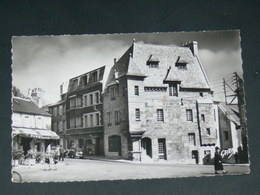 LESNEVEN   1950   /     RUE PLACE  .... - Lesneven