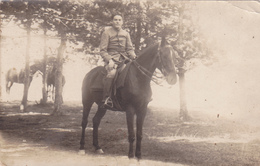 Carte Photo,76,LE PETIT QUEVILLY,MILITAIRE,MILITARIA,MILITARY,CAVALIER,SOLDAT A CHEVAL,jockey,1914 - Le Petit-quevilly