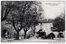 Cpa D47 - TOURNON < Vue Animée De LA RUE DE L'HORLOGE - Tournon D'Agenais