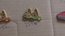 MAC DONALD SIGNE ASTROLOGIQUE LION - McDonald's