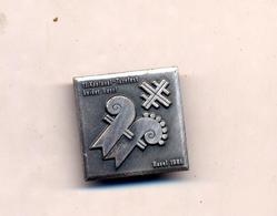 Broche  Suisse Gymnastique 1986 Bale Turnfest - Broschen