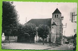 PORCHEVILLE - Eglise St-Séverin Renault Goelette - Porcheville