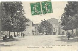 84.  BONNIEUX - Bonnieux