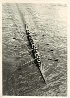 060618 - PHOTO DE PRESSE 1937 AVIRON - Match à SURESNES Passage équipe Gagnante Du ROWING - Remo