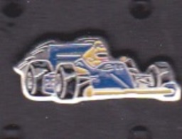 PIN'S - ILE DE LA REUNION -  Automobile Renault  ELF  - FORMULE 1 - F1