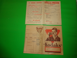 2 Pochettes Kodaks- Et Stella Presse Pellereau Paris  Pour Decor De Vitrine - Werbung
