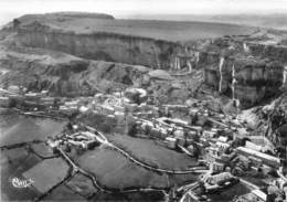 12-ROQUEFORT- VUE PANORAMIQUE AERIENNE LE BOURG ET LES ROCHERS - Roquefort