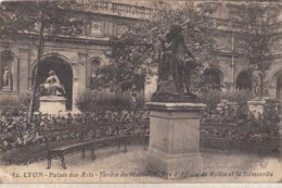 D69 - Lyon  - Palais Des Arts  - Jardin Du Musée - L' Age D' Atrain De Rodin Et Le Démocrille   : Achat Immédiat - Altri