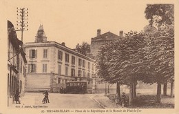 VIRY- CHÂTILLON - Place De La République Et Le Manoir De Pied-de-Fer - Viry-Châtillon