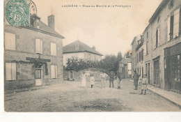 87 // LAURIERE    Place Du Marché Et Le Presbytère  ** - Lauriere
