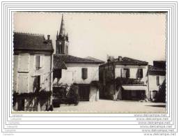 82 - BOURG DE VISA - Place Des Ormeaux (cpsm 9x14 Cm) - Bourg De Visa