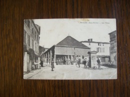 Carte Postale Ancienne De Mauzé: Les Halles - Mauze Sur Le Mignon