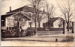 33 GUJAN MESTRAS - La Mairie Et Les écoles - Gujan-Mestras