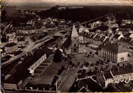 Le Chesne L'église ,la Mairie,groupe Scolaire - Le Chesne