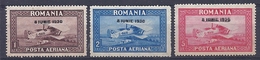 180030361  RUMANIA  YVERT  AEREO  Nº  4/6  **/MNH  (CAT.  VALUE  400 €)  FIL LINEAS ONDULADAS - Ungebraucht