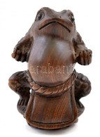 Béka Formájú Necuke. Cseresznyefa, Alján Jelzett / Frog Netsuke, Cherrywood. Signed. 48 Mm - Autres & Non Classés