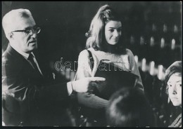 Cca 1960  Vittorio De Sica és  Christine Deroche Forgatási Fotó / Werk Photo 13x18 Cm - Sonstige & Ohne Zuordnung