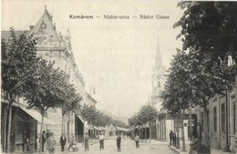 T2 Komárom, Komárno; Nádor Utca, üzletek, Templom. L. H. Pannonia 1915. / Street View, Shops, Church - Non Classés