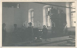 * T1/T2 Munkács, Mukacevo; Zsidó Iskola Fiatalokkal, Zsinagóga Bels? / Jewish School With Children, Synagogue Interior,  - Zonder Classificatie