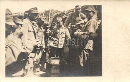 * T2 1916 Kelet-Galícia. Batkow (Batykiv), Ebéd A Lövészárokban Kondérból Csajkába / WWI Austro-Hungarian K.u.K. Soldier - Unclassified