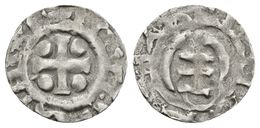 443 BISBE TEODORIC. Obolo. (904-937) Comtat De Barcelona. Cru.V.S. Falta; Cru.C.G. 1812. Ar. 0,41g. MBC. Muy Rara. - Otros & Sin Clasificación