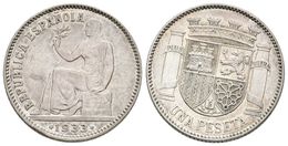 741 II REPUBLICA. 1 Peseta. 1933 *3-4. Madrid. Reverso Girado 10 Grados. Cal-1. Ar. 4,95g. SC-. - Altri & Non Classificati