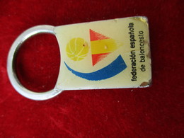 Porte-clés/SPORT/Espagne/Federacion Espanola De Baloncesto /Baskett-Ball/ Cadenas/Bronze Chromé/ Vers 1960-70     POC312 - Porte-clefs