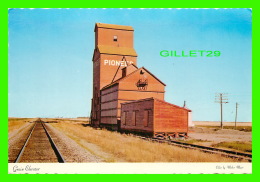 REGINA, SASKATCHEWAN -  GRAIN ELEVATOR - PUB. BY COLOR PRODUCTIONS - DEXTER SOVEREIGN - - Regina