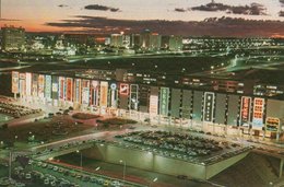 CARTE POSTALE DU BRESIL - BRASILIA - VUE NOCTURNE - CONJUNTO NACIONAL - Brasilia