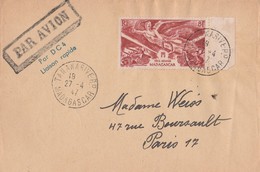 Lettre Madagascar 24/4/47 Pour Paris, Marque "Par DC 4 Liaison Rapide", Affranchissement PA 68 Victoire 8 F, Etat TB. - Lettres & Documents