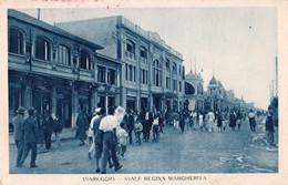 VIAREGGIO (LU) - VIALE REGINA MARGHERITA - E - F/P - V: 1931 - ANIMATA - Viareggio