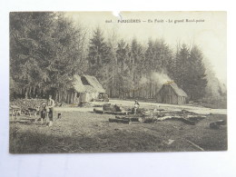 CPA (35) Ille Et Vilaine - FOUGERES - En Forêt - Le Grand Rond-point - Fougeres
