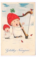 PAD-15   X-MAS Card With 2 Little Singers With MUSHROOMhats, CHAMPION - Pilze