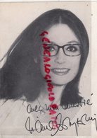 AUTOGRAPHE NANA MOUSKOURI - - CARTE PHOTO LA ROUE TOURNE ASSOCIATION DU SPECTACLE PARIS- HORS COMMERCE - Autres & Non Classés