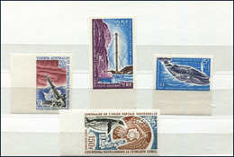 ** T.A.A.F. 3 Non Dentelés Et Un Essai De Couleur Non Dentelé, 1966-1974, TB - Unused Stamps