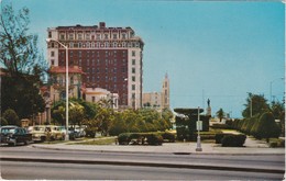 POSTCARD CUBA  - HAVANA - AVENUE OF PRESIDENTS IN THE VEDADO - HOTEL PRESIDENTE - Cuba