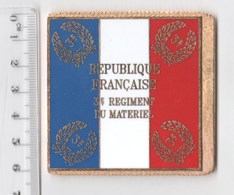 DRAPEAU 3° RMAT REGIMENT DU MATERIEL En Métal Doré - Banderas