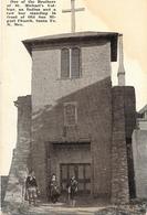 U.S.A.- SANTA FE - One Of The BROTHERS Of St MICHAEL'S COLEGE, An INDIAN And A COW BOY In Front Of OLD SAN MIGUEL CHURCH - Santa Fe