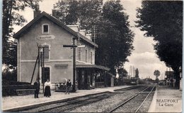 39 - BEAUFORT Du JURA -- La Gare - Beaufort