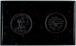 1463 Briefbeschwerer, Marmor Schwarz, Mit Eingelegter Medaille "Gold Gab Ich Zur Wehr Eisen Nahm Ich Zur Ehr", 14,8 X 8, - Sonstige & Ohne Zuordnung