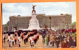 Oct233, Queen Victoria, Buckingham Palace & Guards, London, 98505, Circulée 1931 - Familles Royales