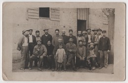 Carte Photo Groupe Lieu  à Identifier Famille Cabot - To Identify