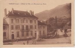 CPA Clelles - L'hôtel De Ville Et Le Monument Aux Morts - Clelles